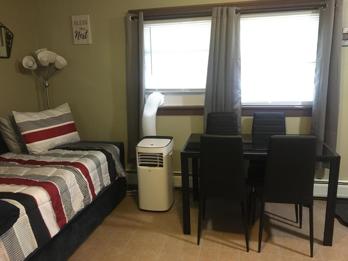 Home Away From Home, Recently Renovated North Troy Esterno foto